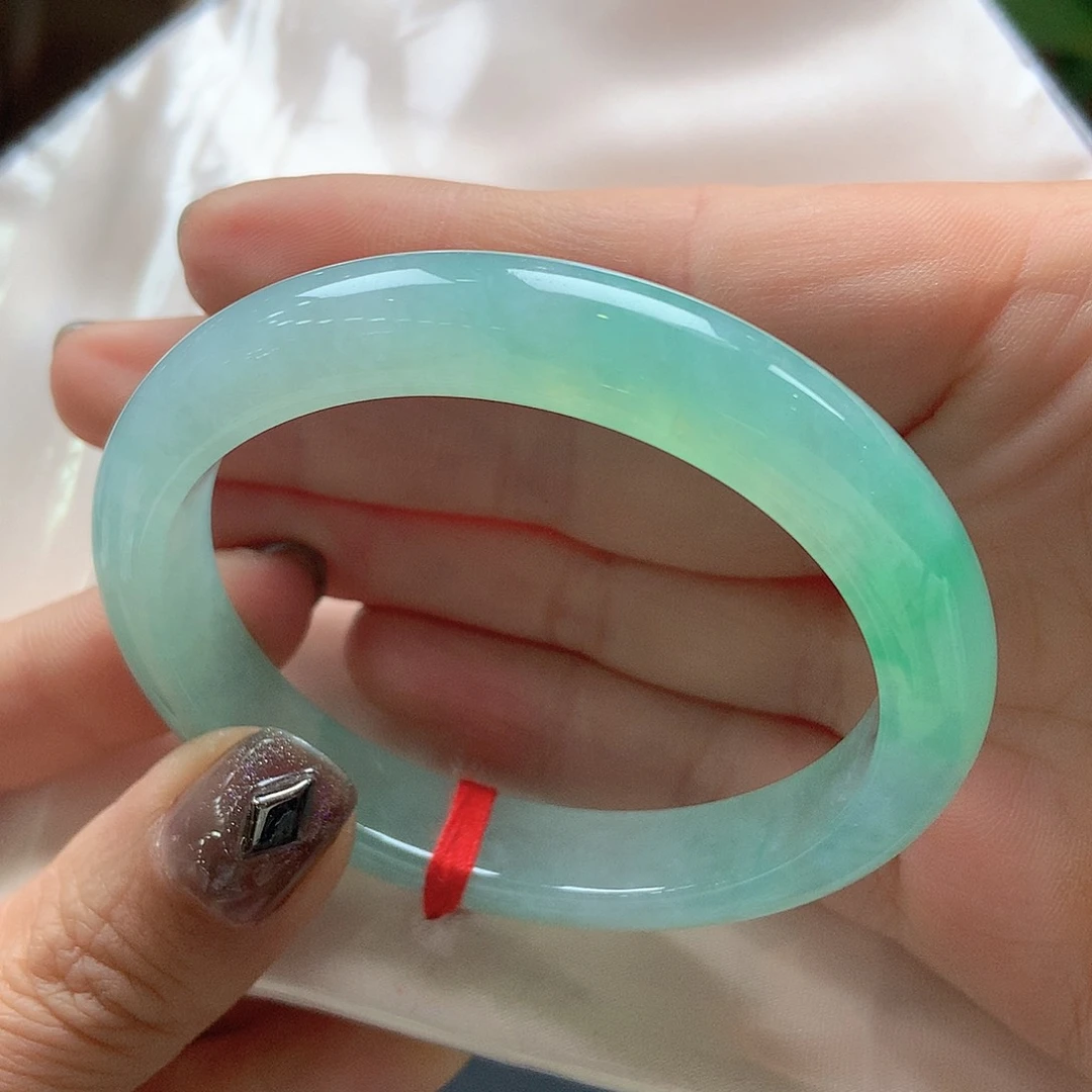 翡翠未镶嵌手镯61号52贵妃