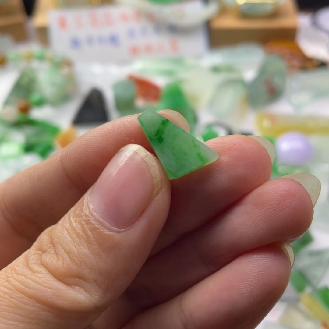 定制翡翠未镶嵌天然缅甸翡翠