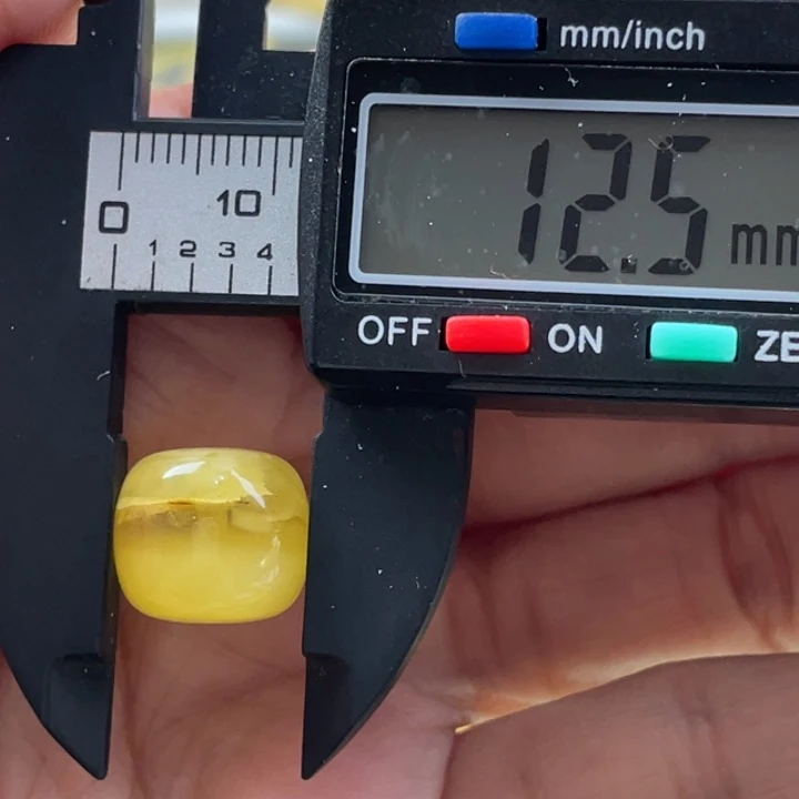 【闪购商品】琥珀裸石未镶嵌28号杂