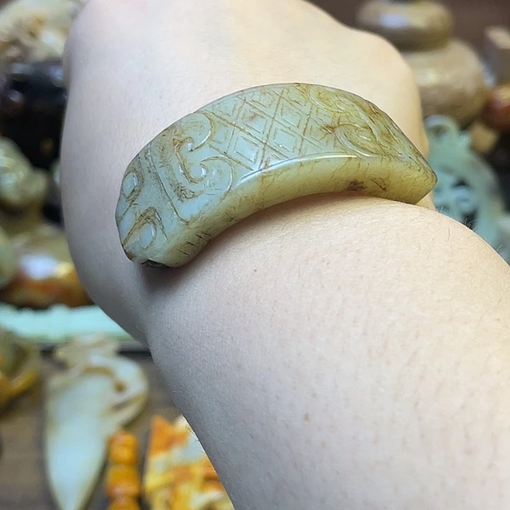 和田玉（糖玉）未镶嵌挂件