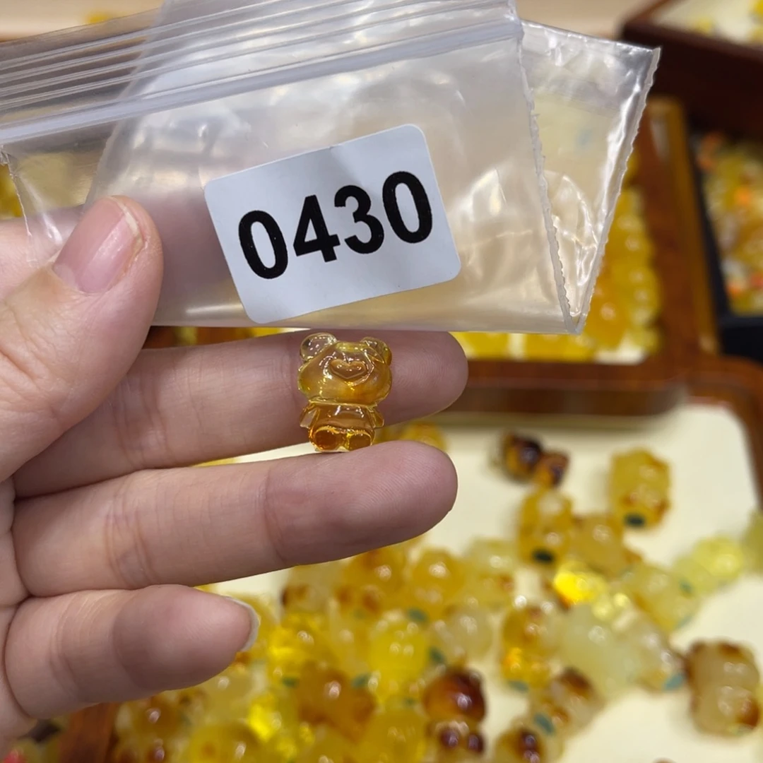 琥珀珠宝奇石未镶嵌