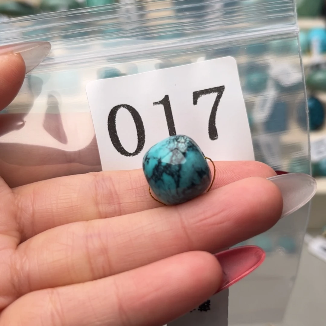 绿松石未镶嵌珠宝奇石14.5