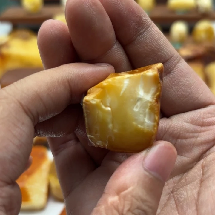 用***0定制琥珀未镶嵌蜜蜡原石不退不换