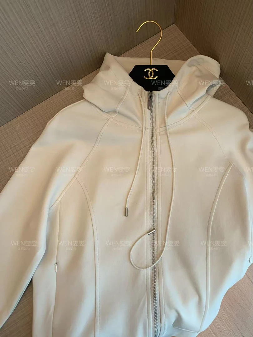 【WEN轻奢】2025新款休闲百搭连帽纯色拉链外套WWW0359