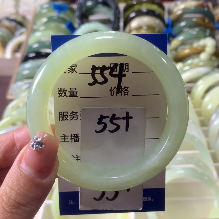 蛇纹石玉未镶嵌手镯554