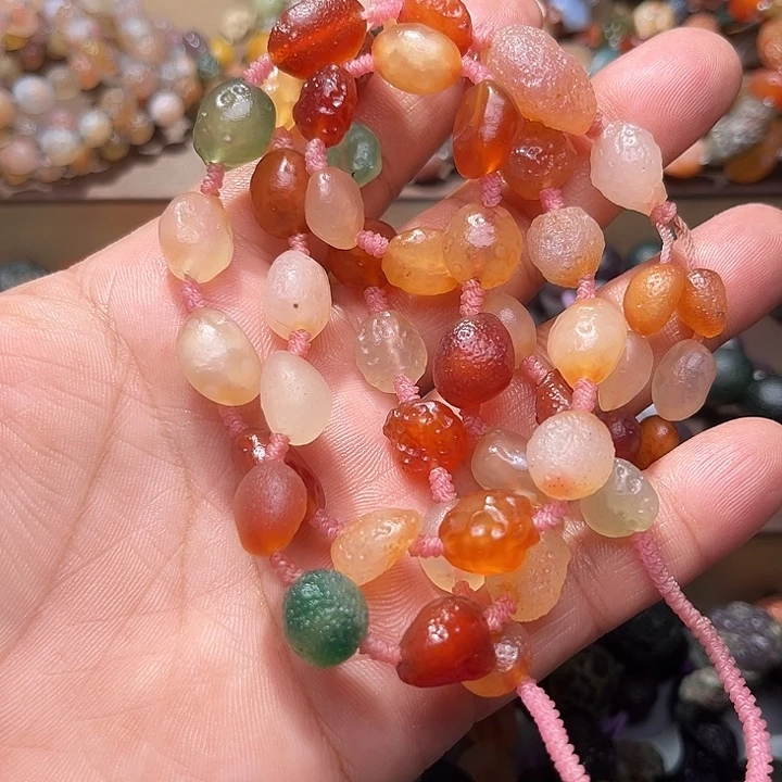 阿拉善彩玛瑙手串