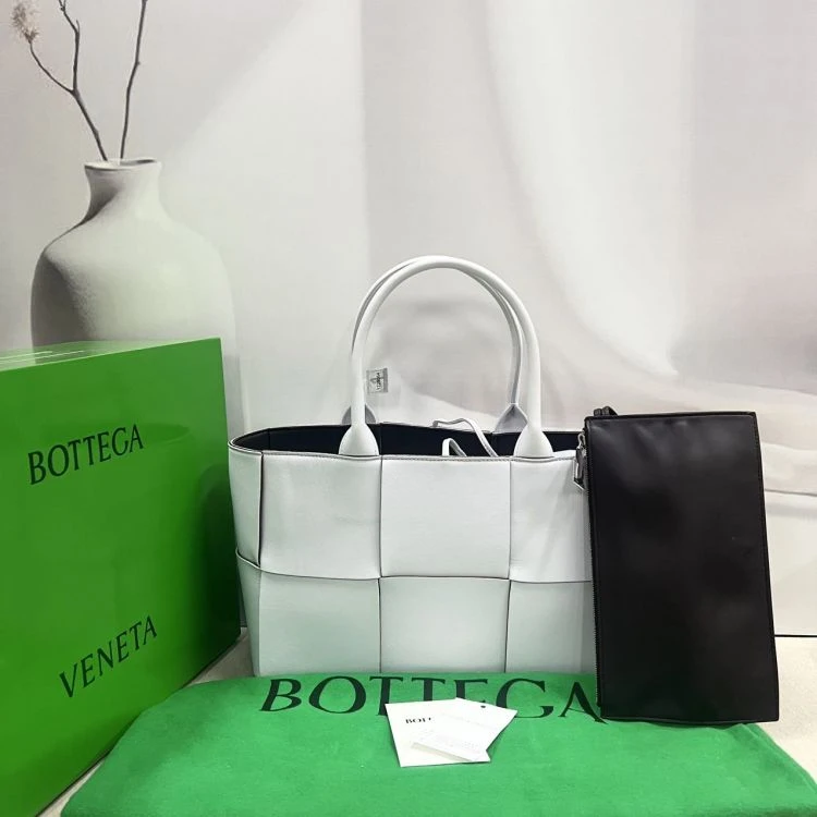 未使用/葆蝶家/C14039228506/[251225zbb]