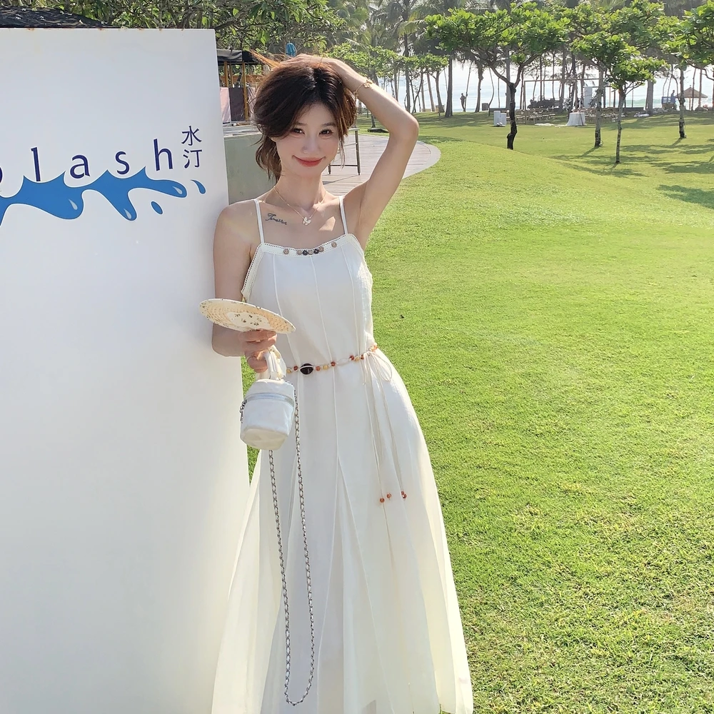 盛夏原创法式重工白色复古吊带连衣裙长款夏季裙子气质高级感长裙