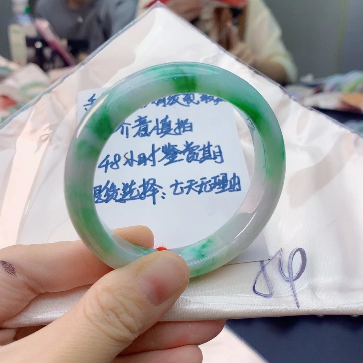 翡翠未镶嵌手镯翡翠手镯