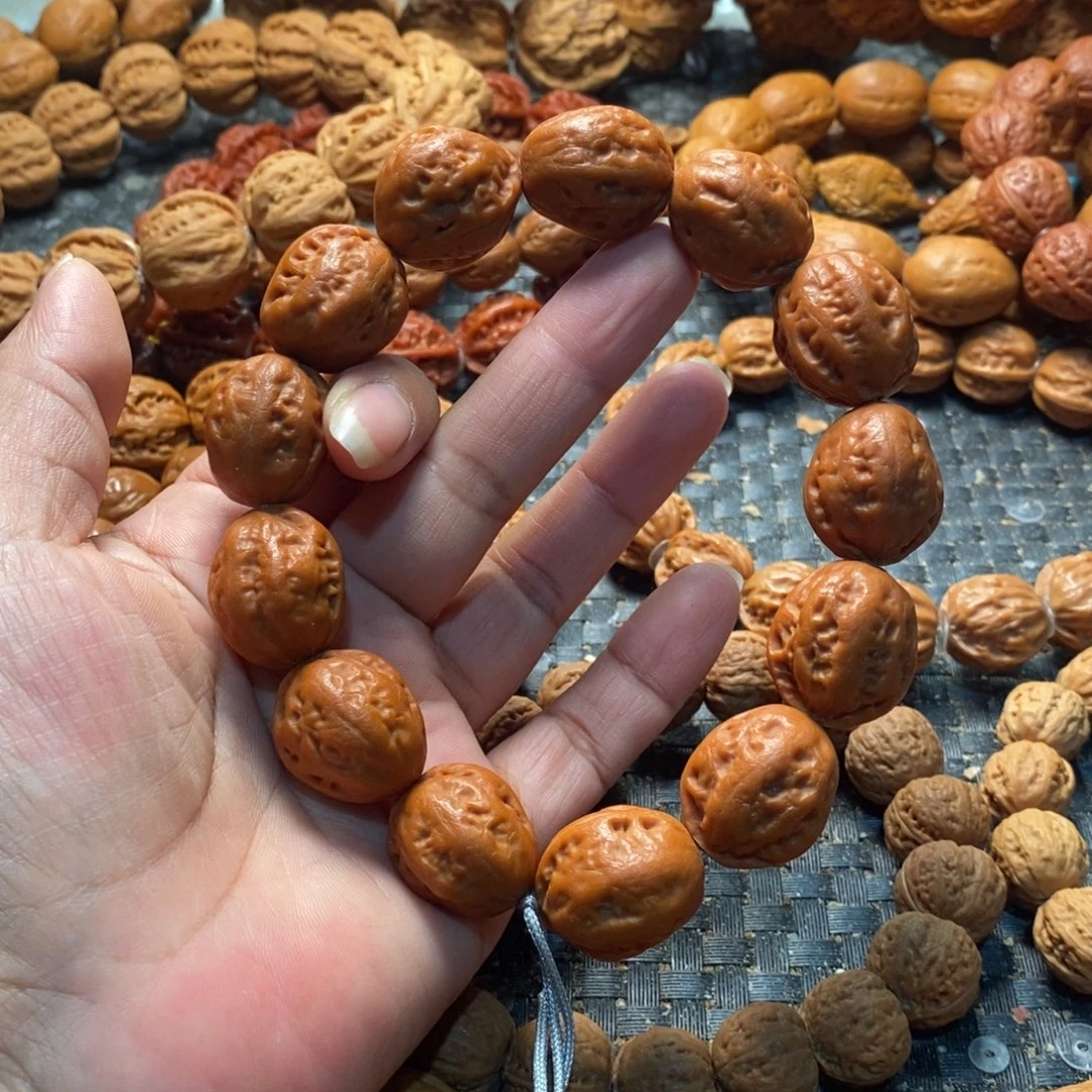 文玩核桃吊坠粗筋