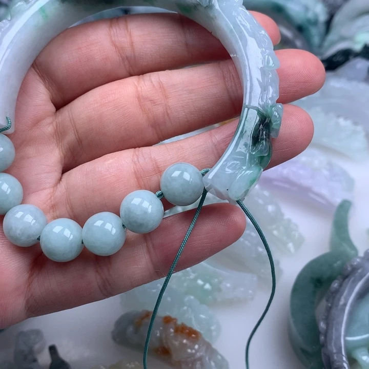 颈饰未镶嵌翡翠知**乐