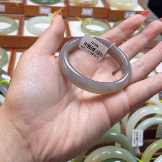 【闪购商品】和田玉手镯未镶嵌51.4