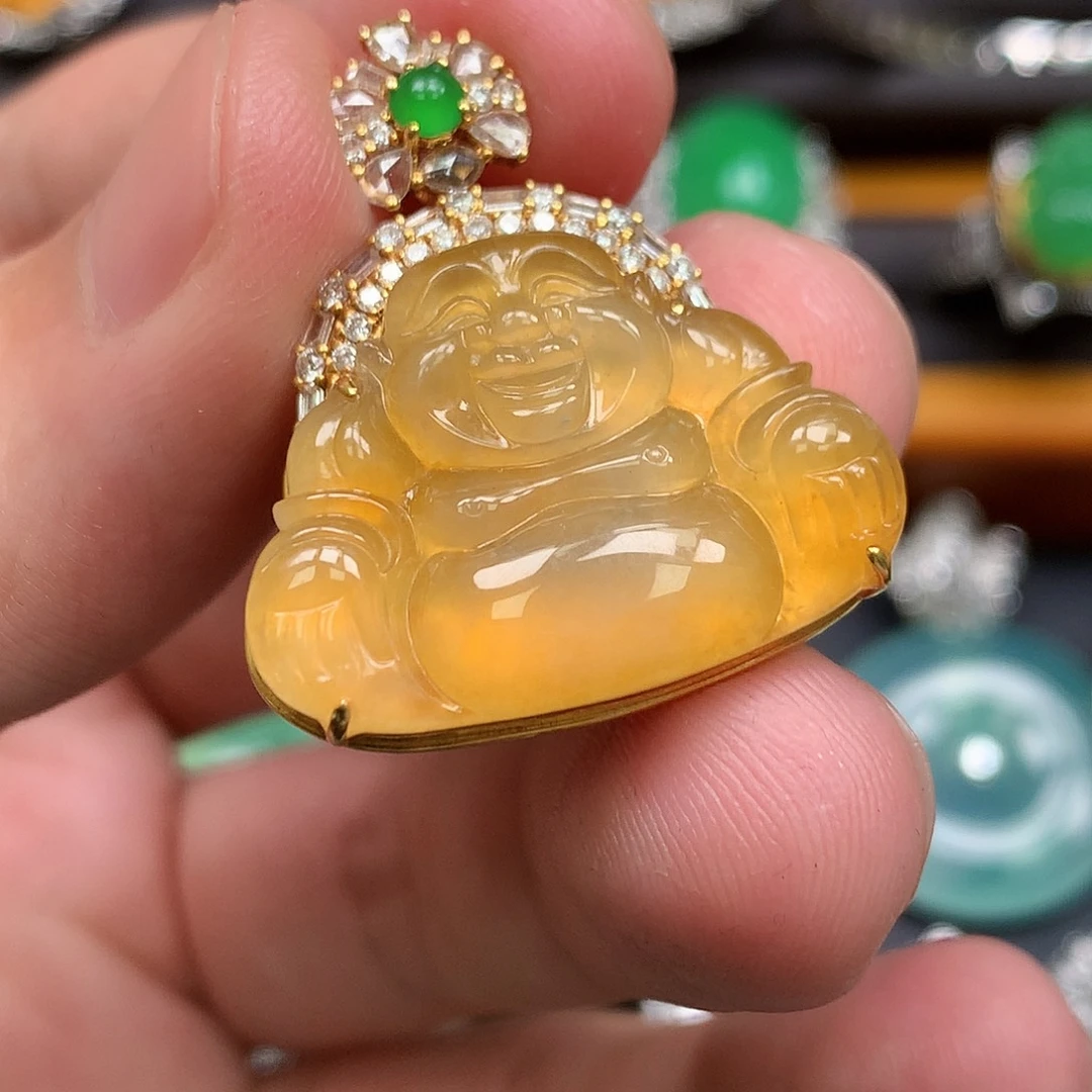 翡翠18K金镶嵌颈饰