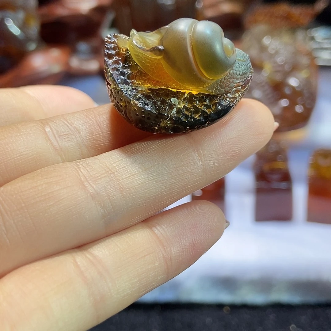 琥珀颈饰未镶嵌安居乐业