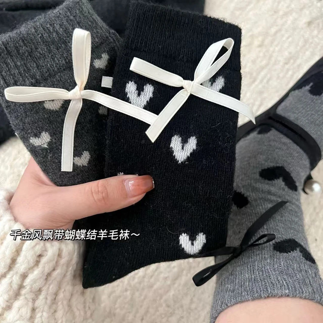 千金风爱心羊毛袜蝴蝶结飘带中筒袜子女韩版甜美日系保暖堆堆袜女