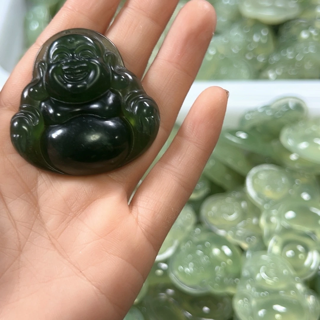 两***奶合金蛇纹石玉挂件
