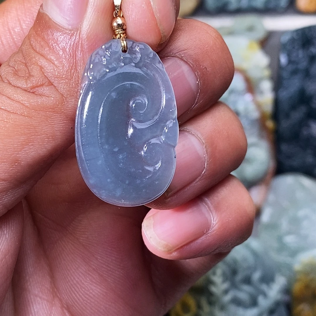 翡翠未镶嵌耳饰如意