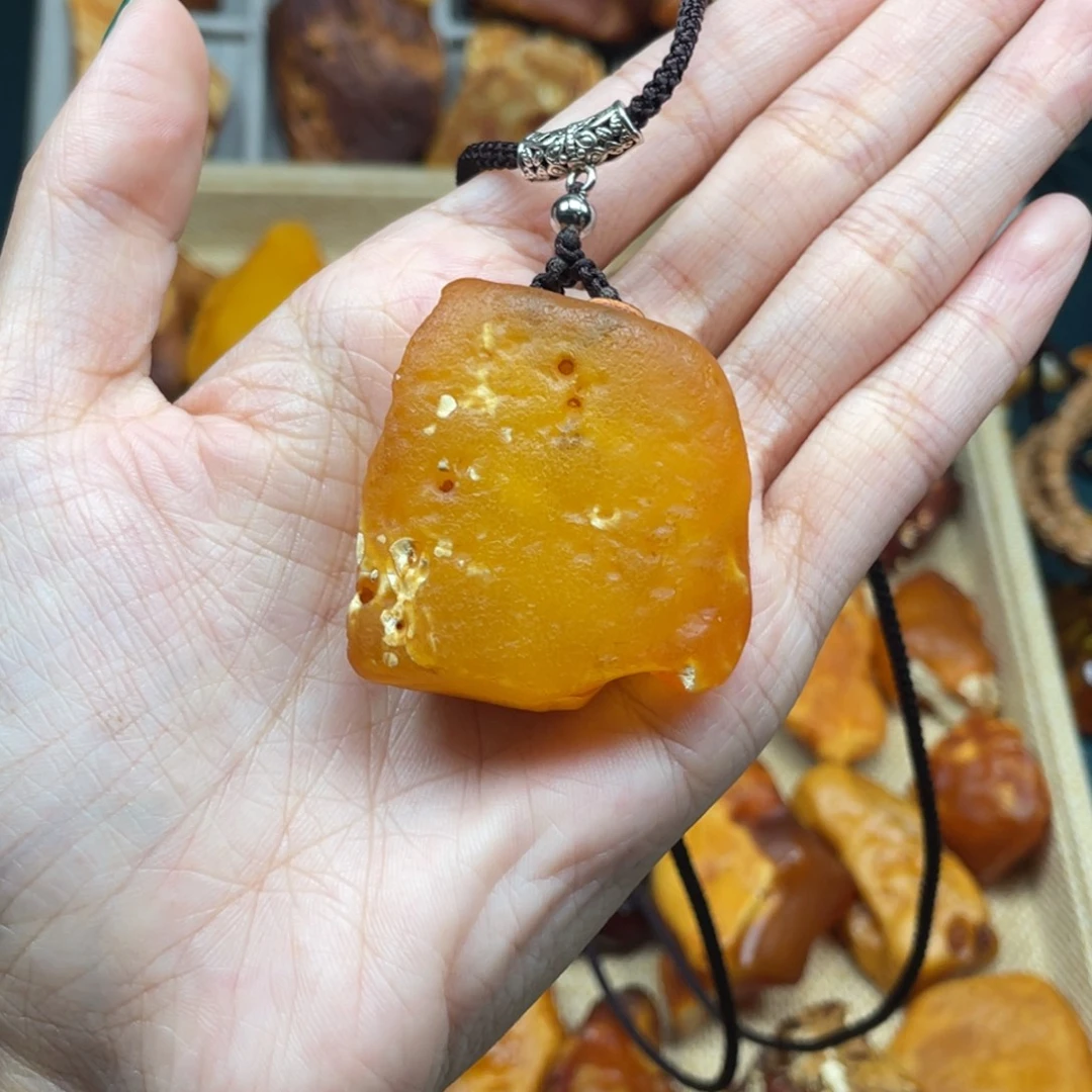 琥珀未镶嵌珠宝奇石