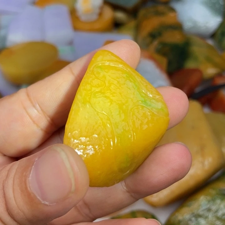 翡翠挂件未镶嵌缅甸翡翠