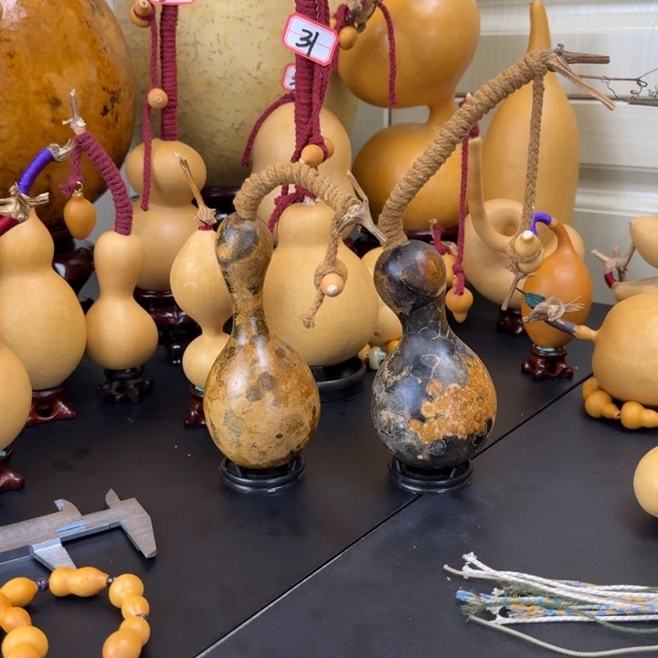 大叶紫檀（黑酸枝木类）清**月