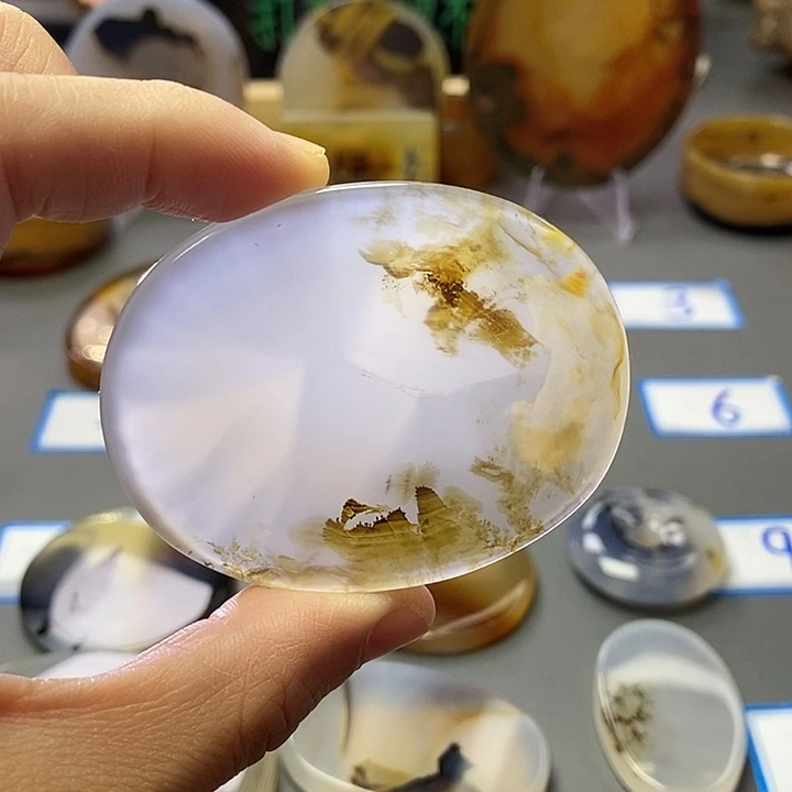 玛瑙/玉髓未镶嵌珠宝半成品18