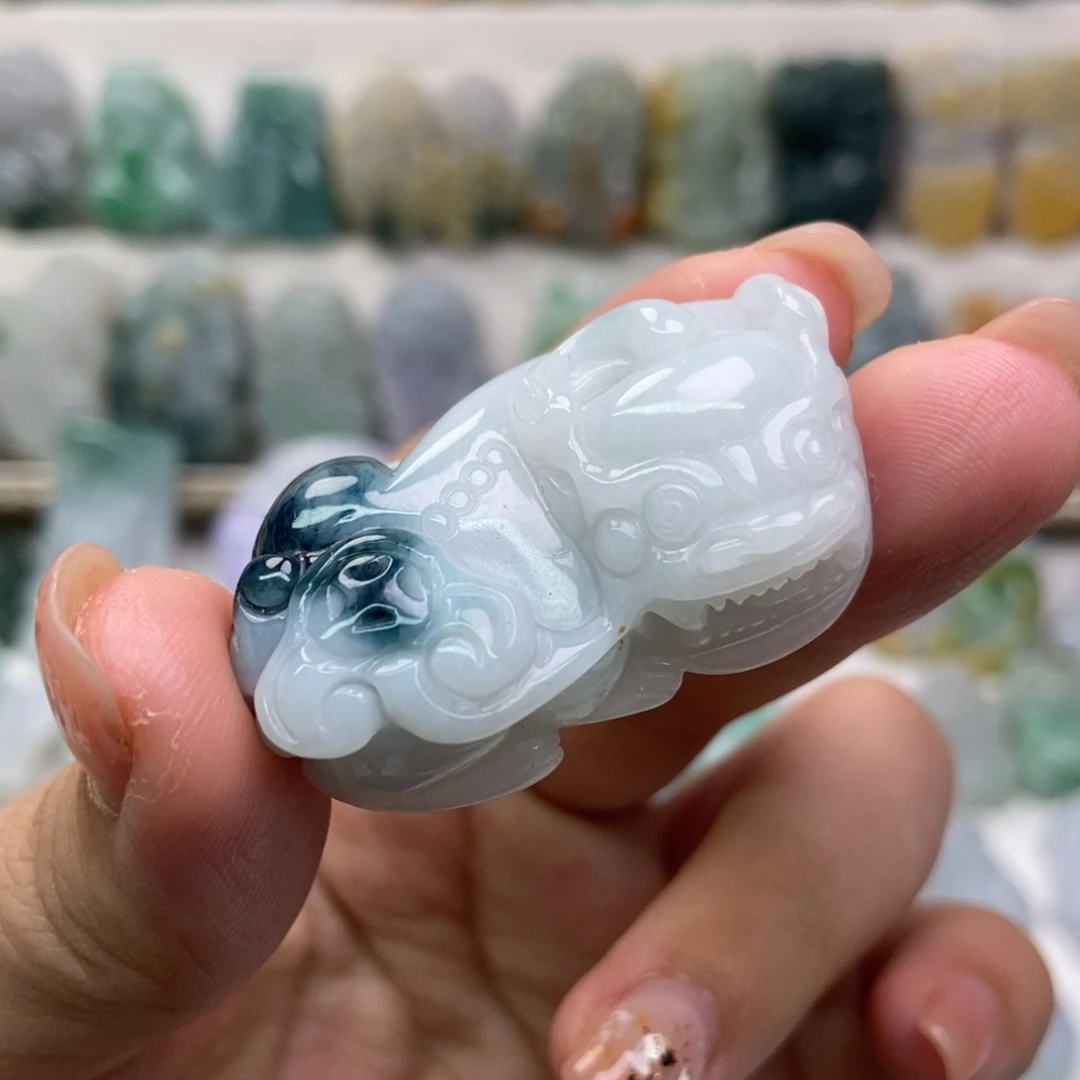 吊坠(赠链)未镶嵌翡翠