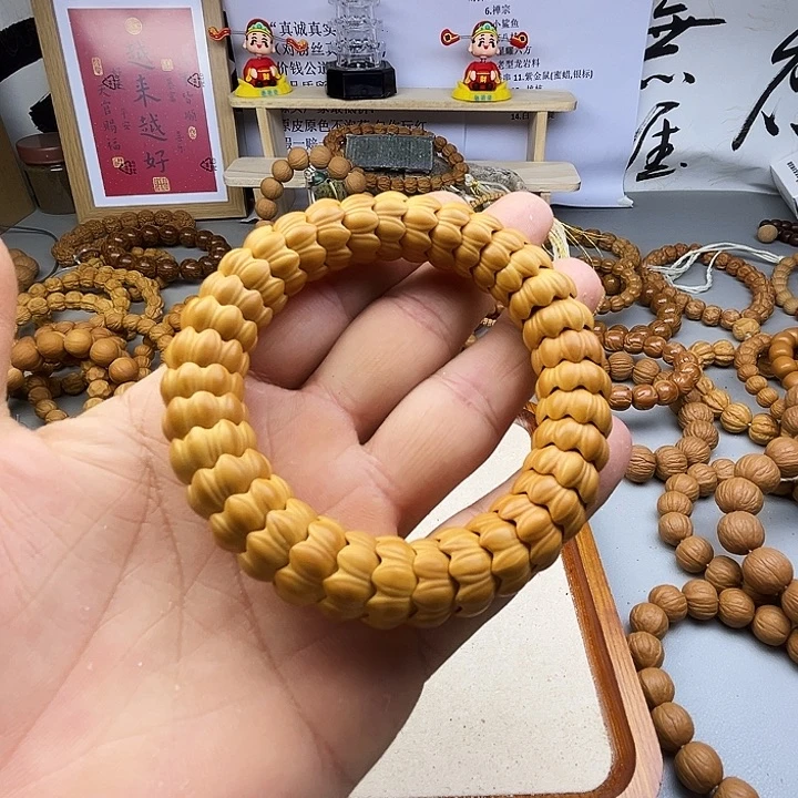 文玩核桃手串猴头聚宝盆料雕刻九转莲花全品6