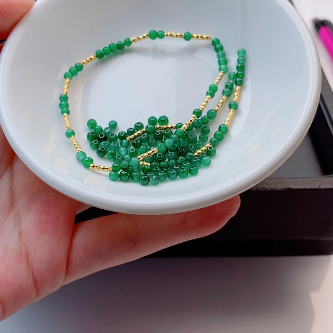 丢***丢未镶嵌手链翡翠配饰