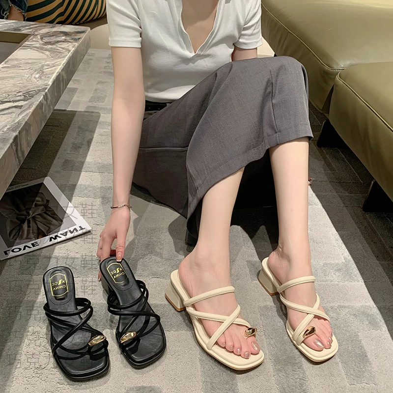 【5厘米】夏季新款方头粗跟凉鞋金属扣装饰网红时尚百搭仙女风