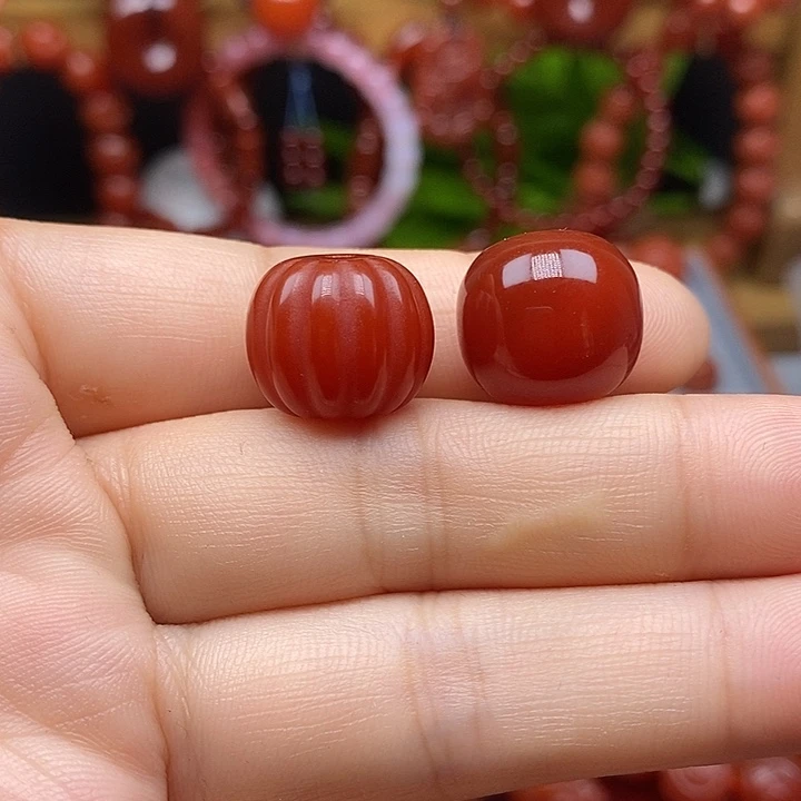 深***伴玛瑙/玉髓未镶嵌颈饰