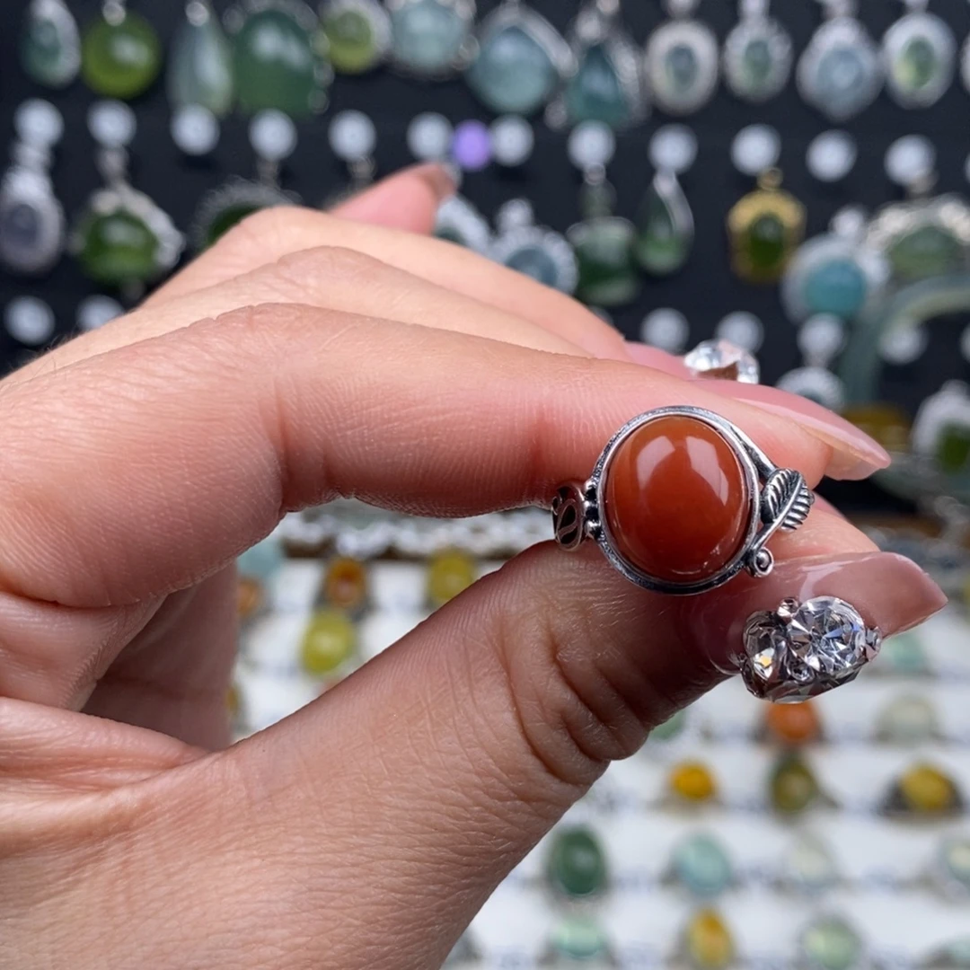 温***夏蛇纹石玉未镶嵌戒指