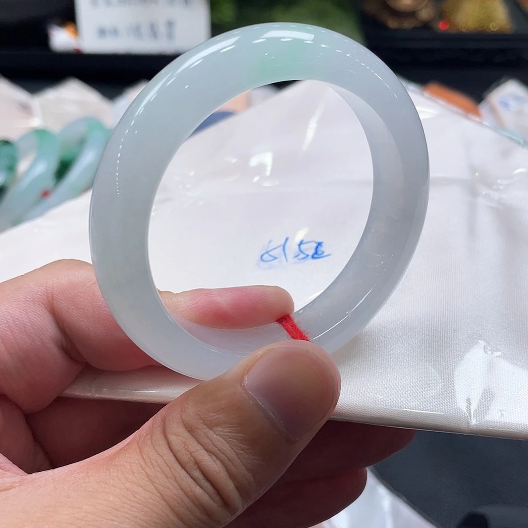 翡翠手镯未镶嵌44