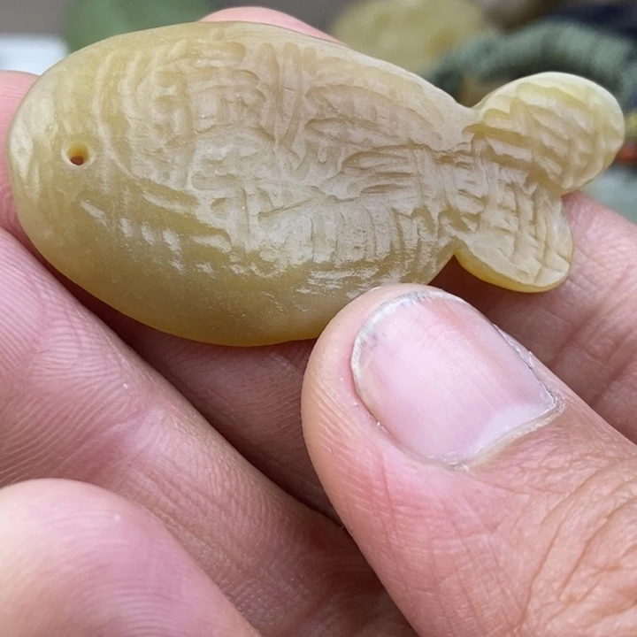 和田玉（糖玉）未镶嵌颈饰