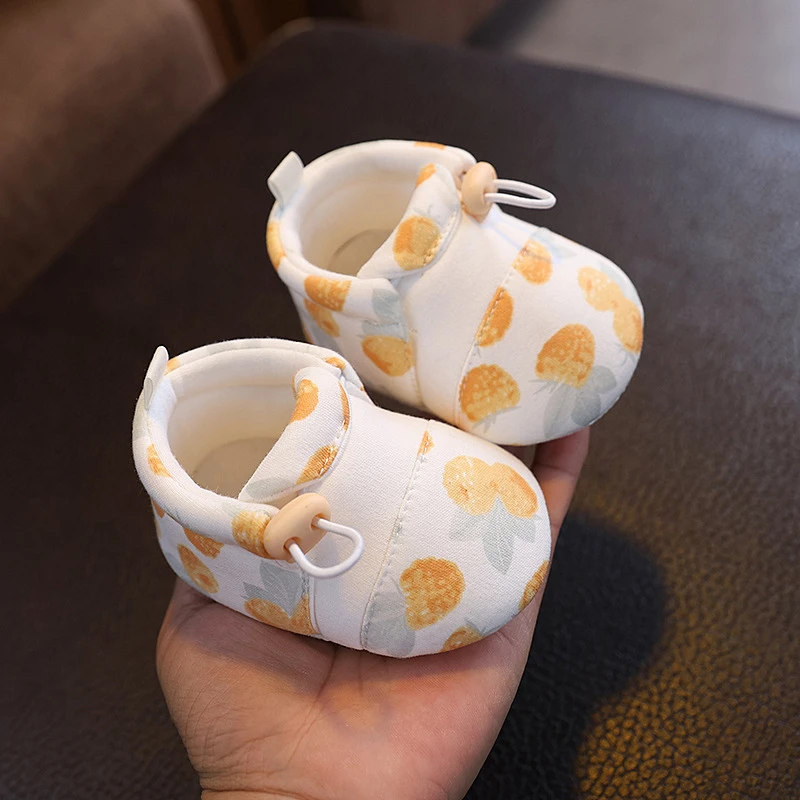 1岁宝宝鞋子防掉软底鞋6-12个月婴幼儿学步前鞋春秋季透气不掉鞋
