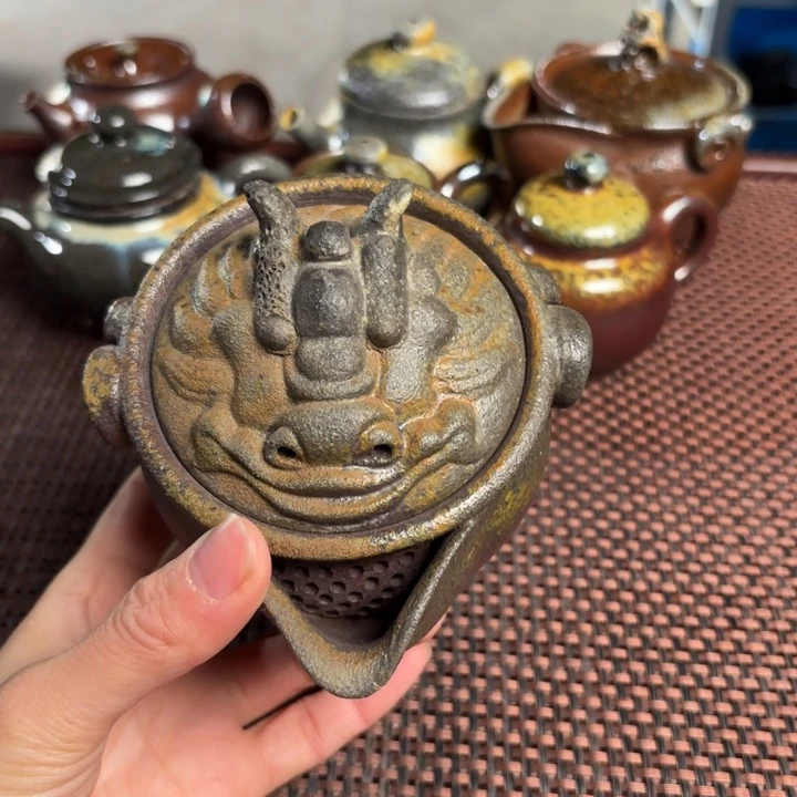 紫砂茶杯半玻化龙头230 c