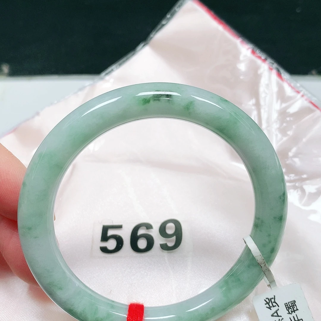 翡翠未镶嵌手镯（圆镯）4 号翡翠手镯