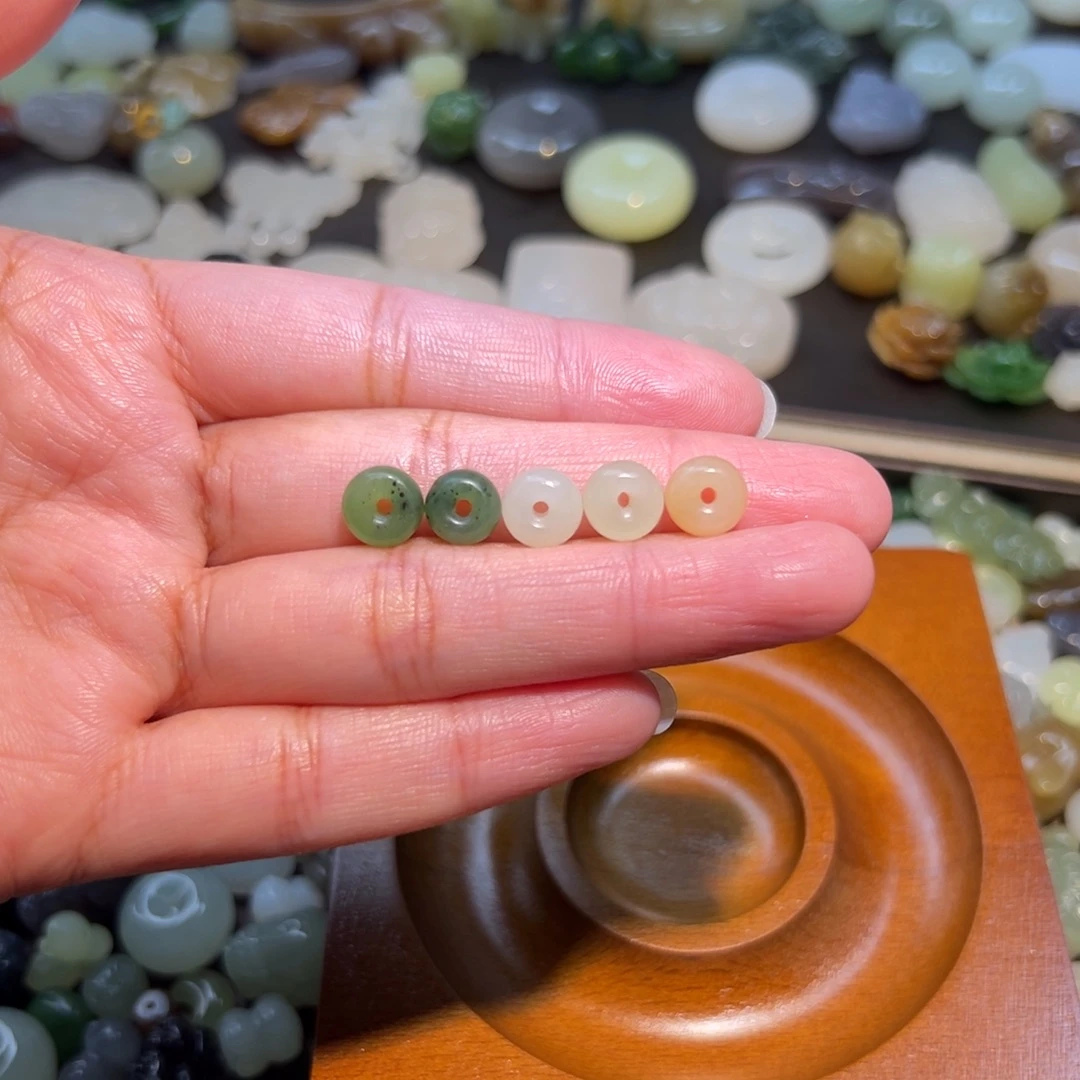 水***晶和田玉未镶嵌珠宝半成品