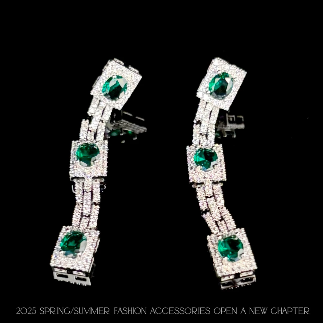 铜合金耳饰 镀K金 2025款C8081【灵动复古绿】铂堡俪 BOBAOLI 耳钉