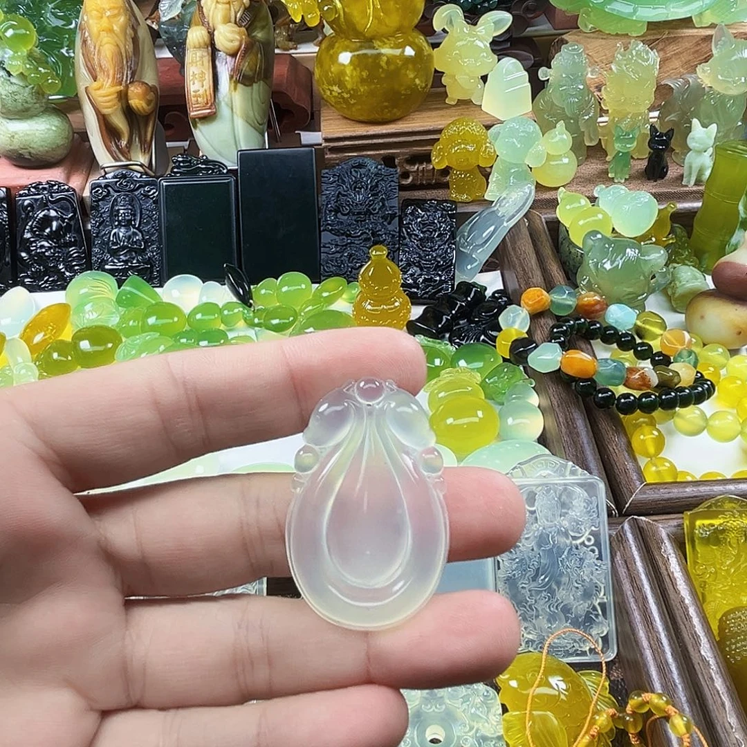 岫玉未镶嵌吊坠(不含链)