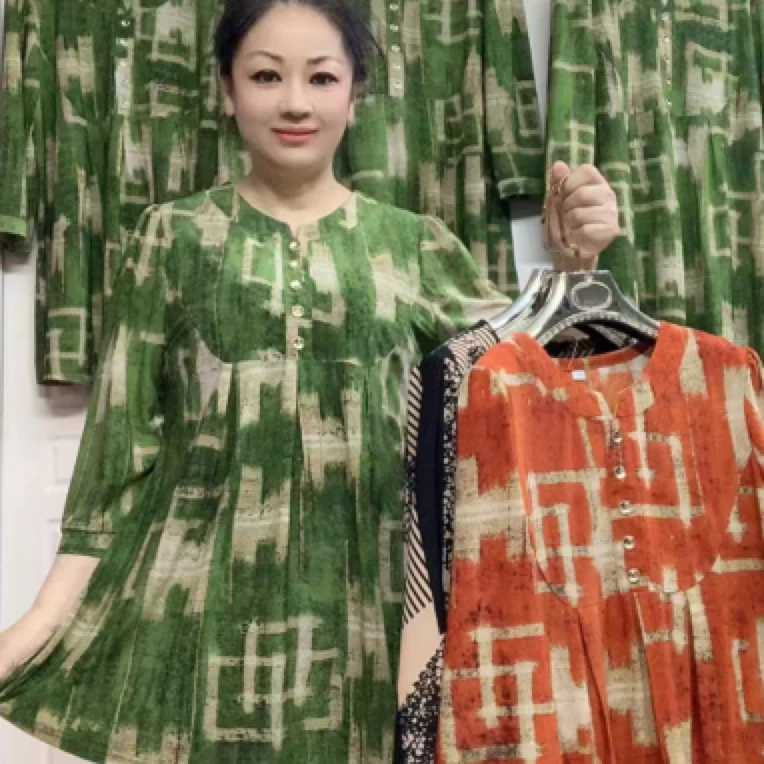 2025新款五扣中袖休闲女衫（红粉杜鹃、七彩块、黑白大花）