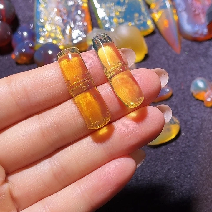 琥珀颈饰未镶嵌吊