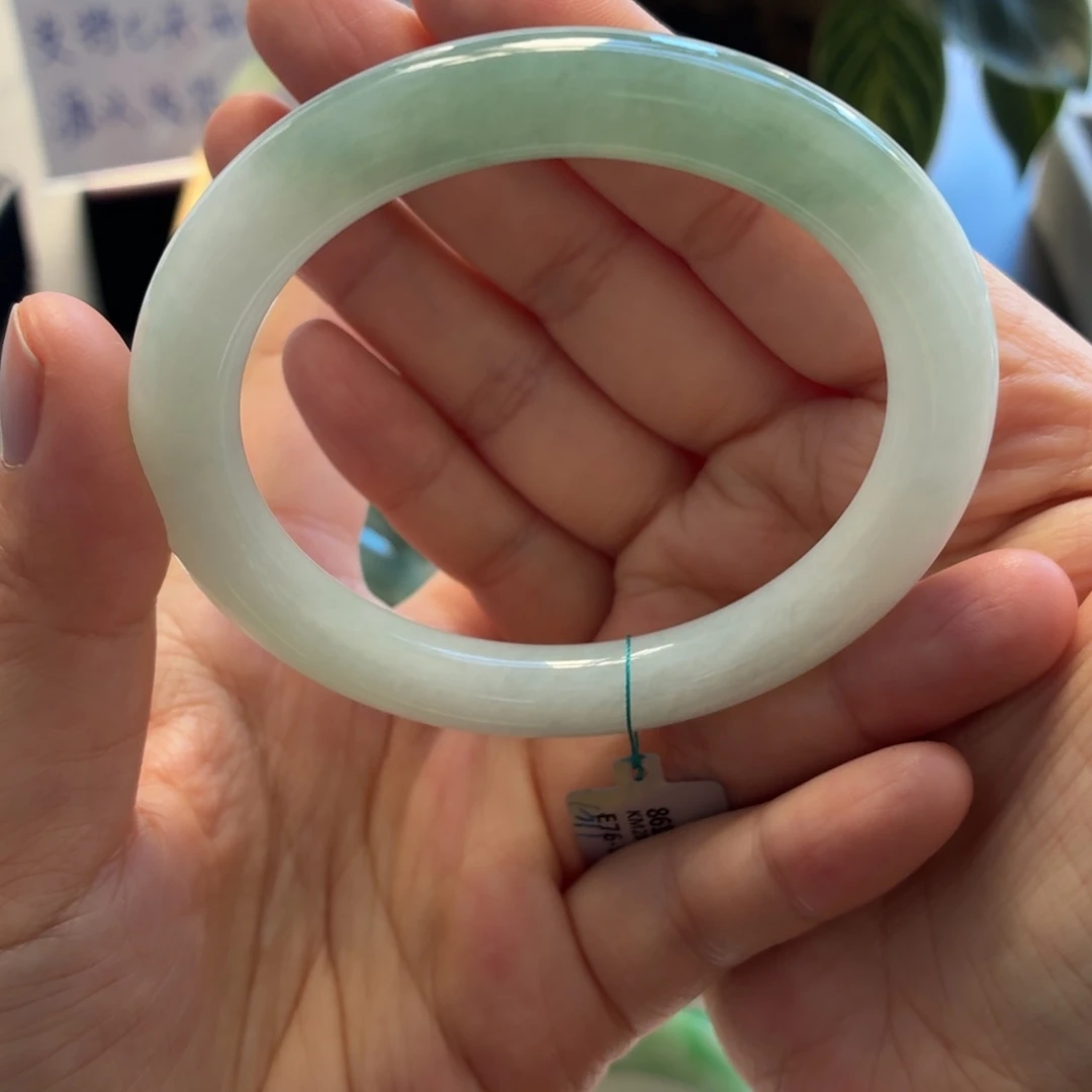 翡翠未镶嵌手镯天然