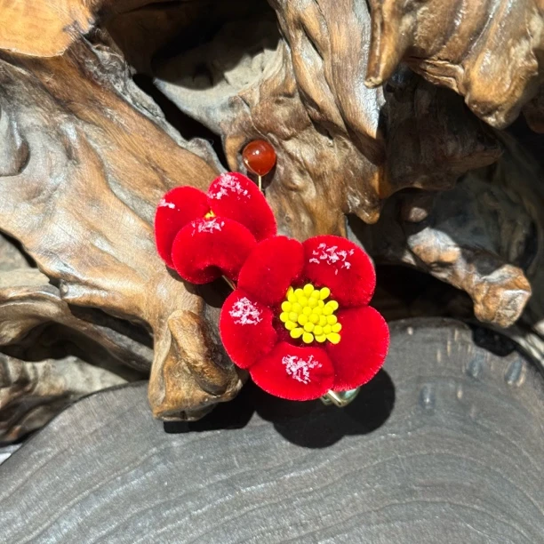 踏雪寻梅边夹 非遗绒花边夹发饰日常百搭款