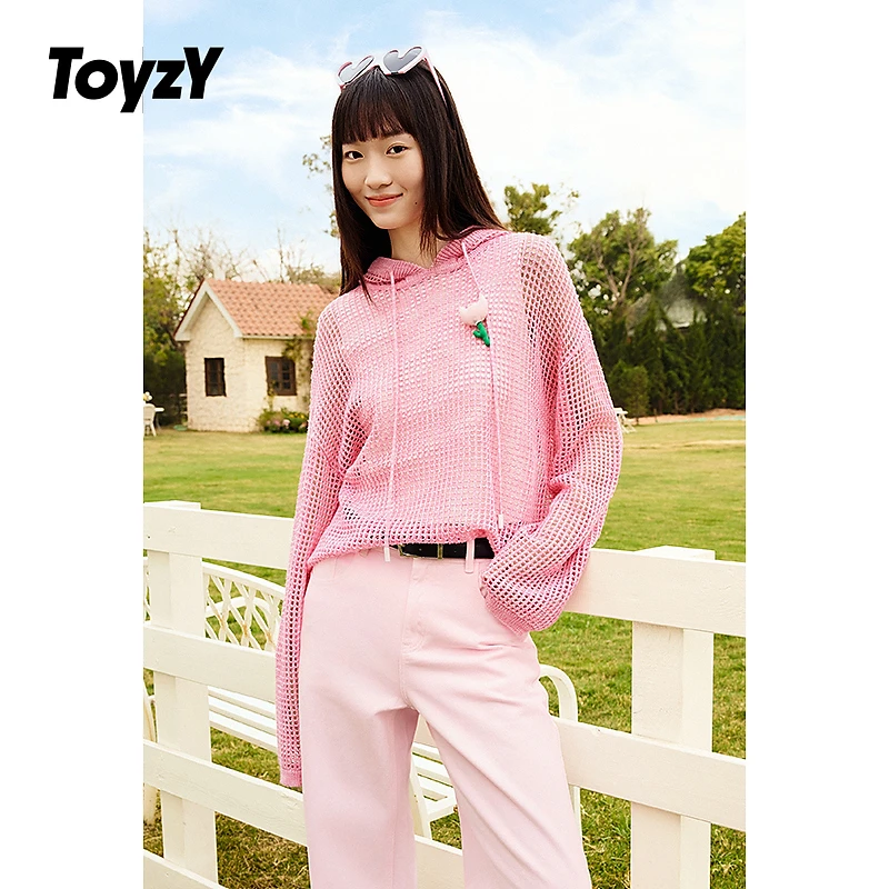 ToyzY25春新款镂空晕染樱花粉连帽针织罩衫女ZC35106190