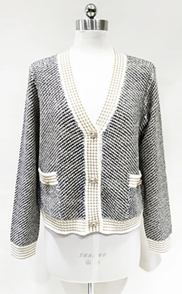 长袖短款V领毛衫开衫+半裙套装