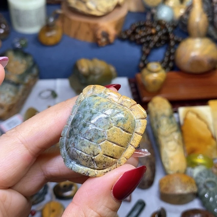 岫岩河磨玉（透闪石质玉）特价未镶嵌