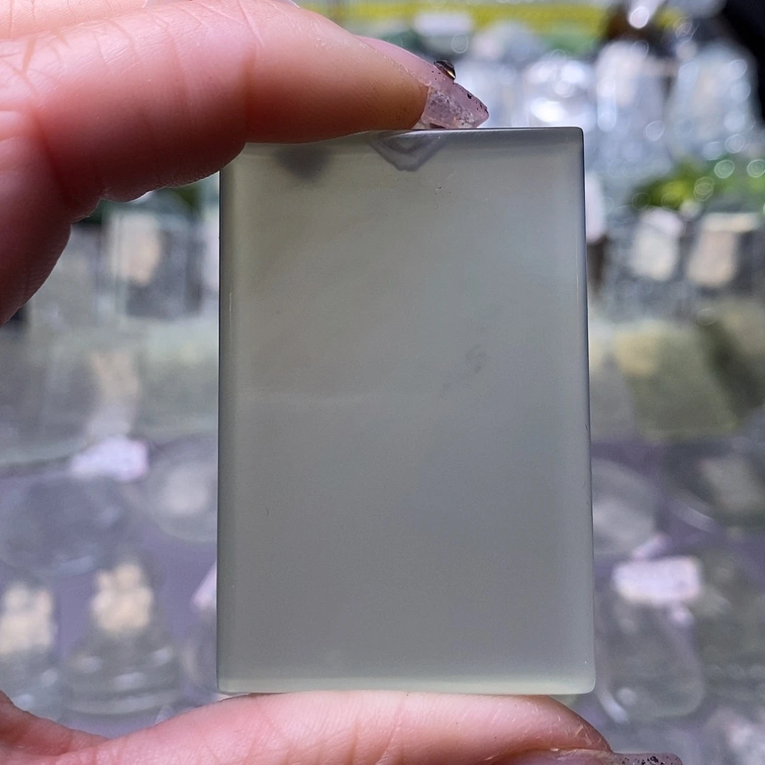 蛇纹石玉颈饰未镶嵌陈**生