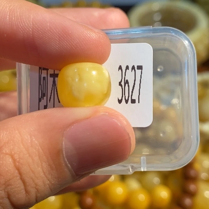 琥珀未镶嵌珠宝奇石3627