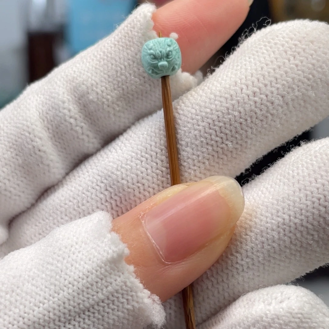 绿松石未镶嵌挂件