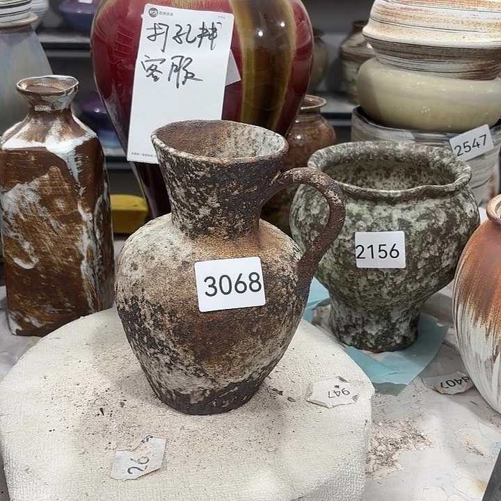 摆件高19，口7，无孔3068